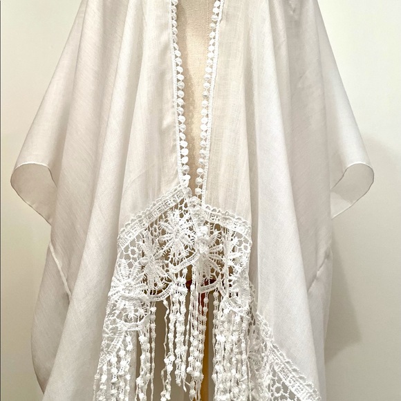 Stunning Beach Coverup - Picture 2 of 12